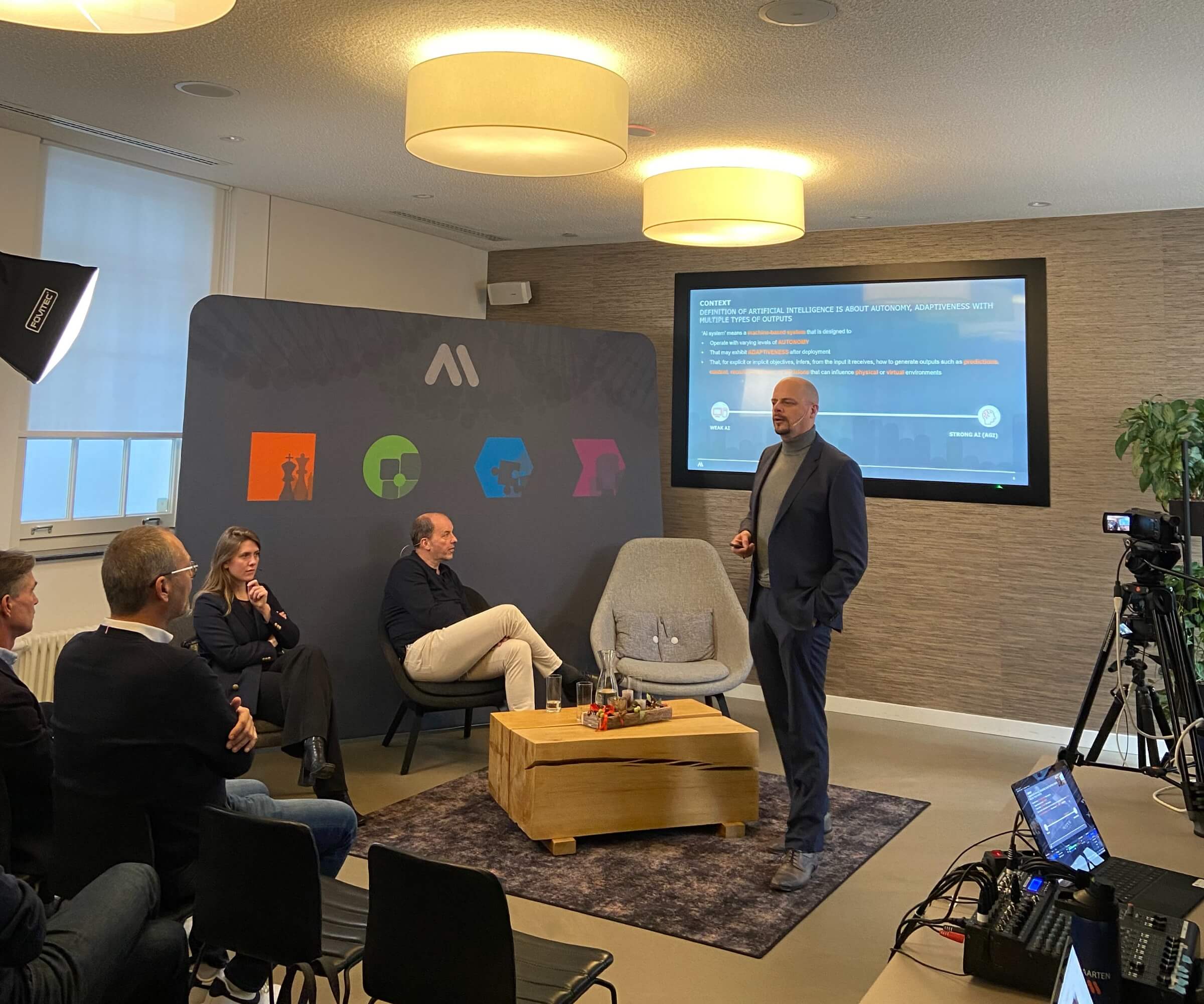 Anton Bubberman presenting on CIO Masterclass
